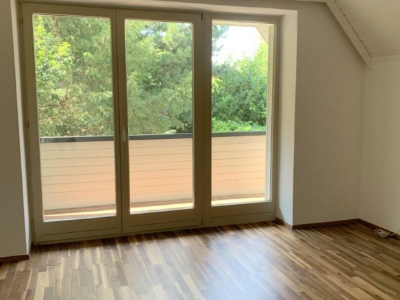 Zimmer m. Balkon