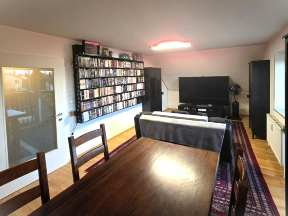 02 Wohnzimmer