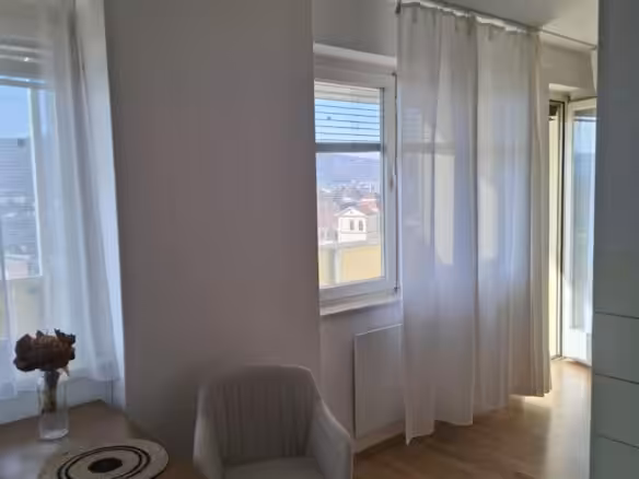 zur Loggia