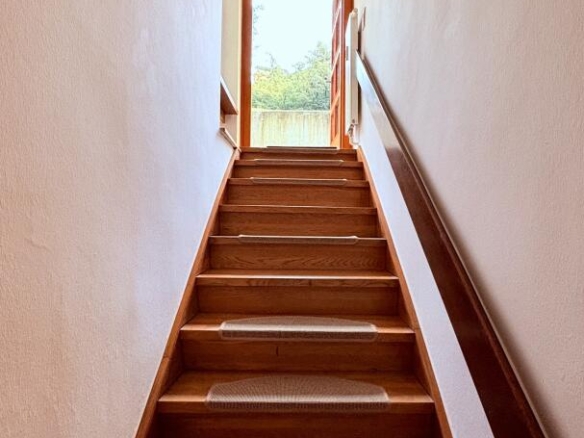 Treppe zum Eingang