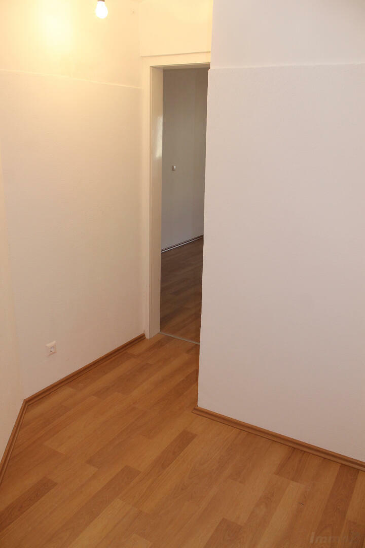 Schrankraum mit Fenster