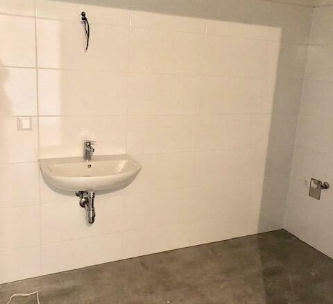Badezimmer mit Dusche