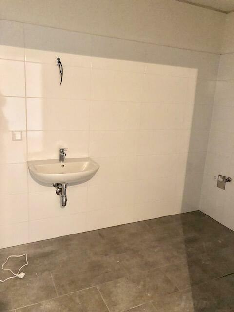 Badezimmer mit Dusche