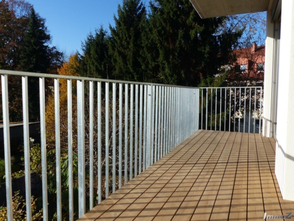 ca. 10m² Balkon Wohn- und Schlafzimmer