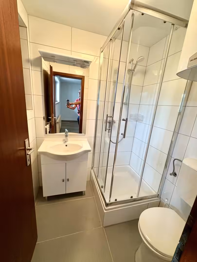 Bad-Wc mit Fenster