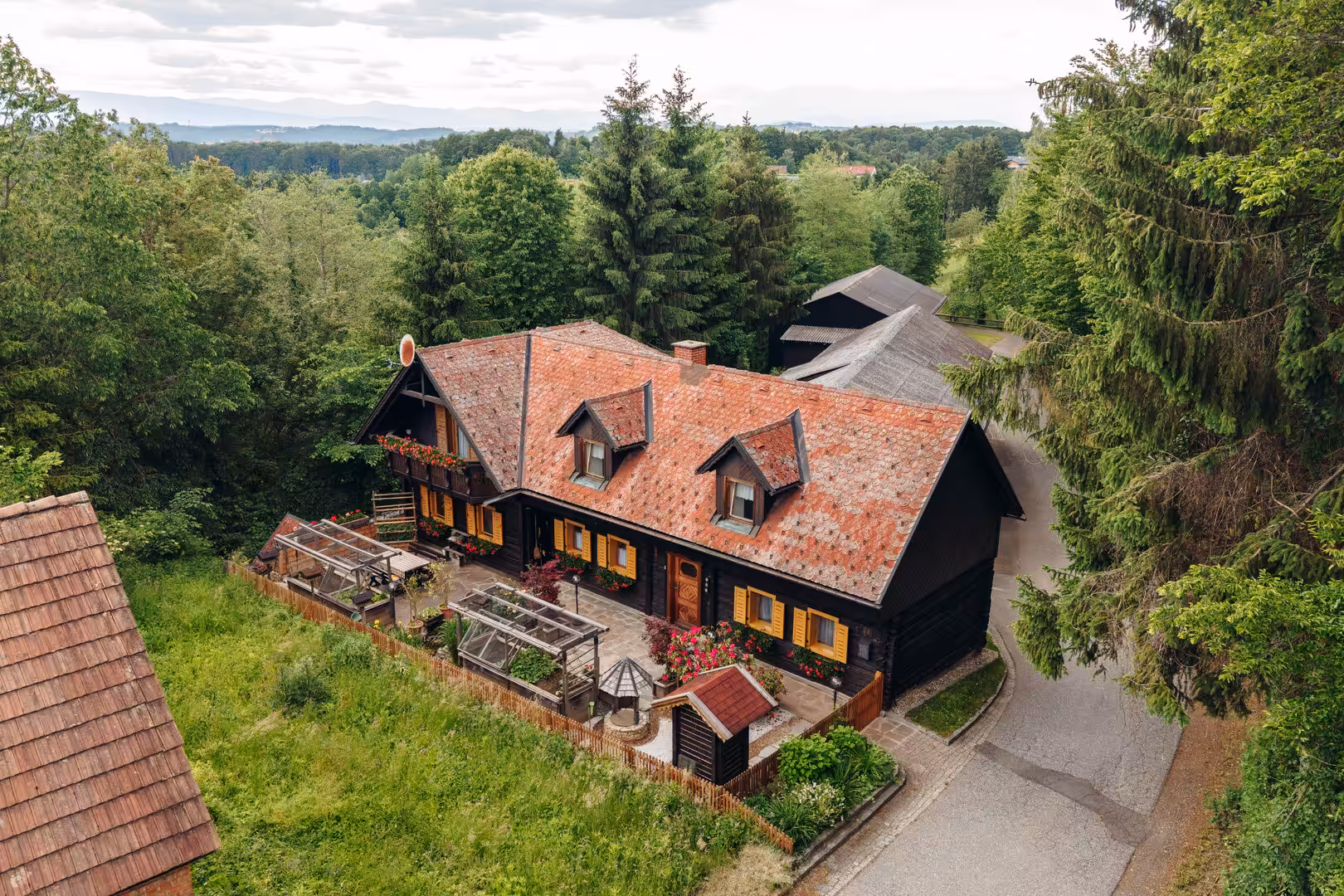 Neussl Haus Mitterlabil 05 2026-44