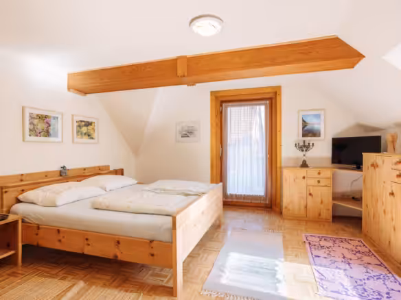Neussl Haus Mitterlabil 05 2026-3