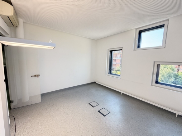 Büro Nr. 12